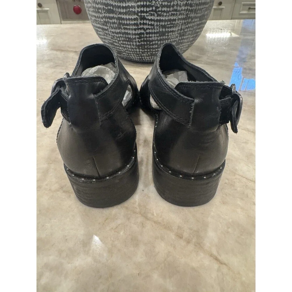 Lucky Brand Giovanna black leather cut-out ankle booties Women’s 8.5m rivets EUC - Picture 6 of 16